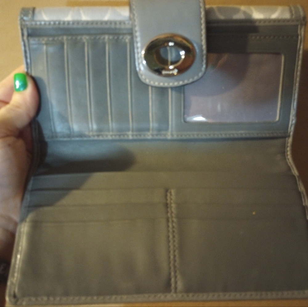 Coach Wallet - Picture 3 of 4